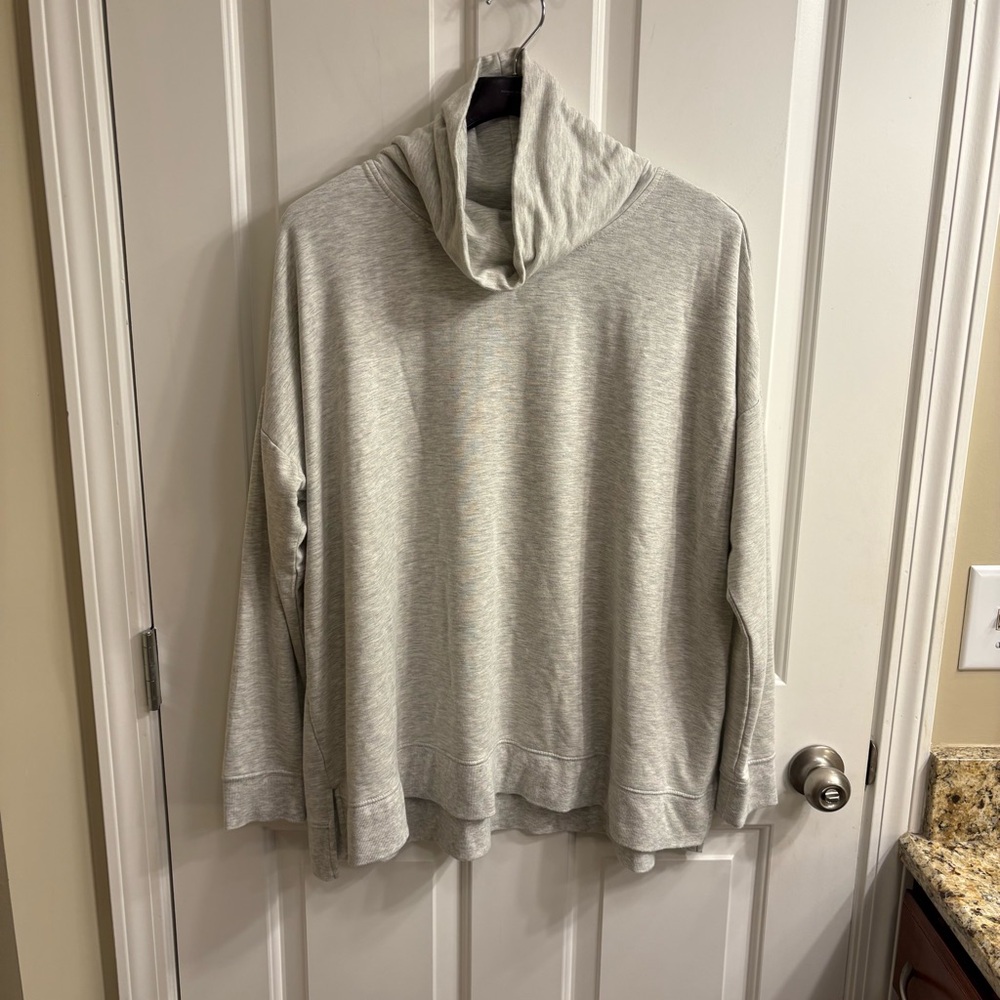 Thread & Supply Light Gray Turtleneck Lightweight Knit Sweatshirt Top L